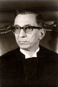 BARROS MONTEIRO