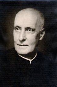PLÍNIO CASADO