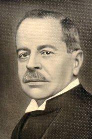 CARLOS MAXIMILIANO